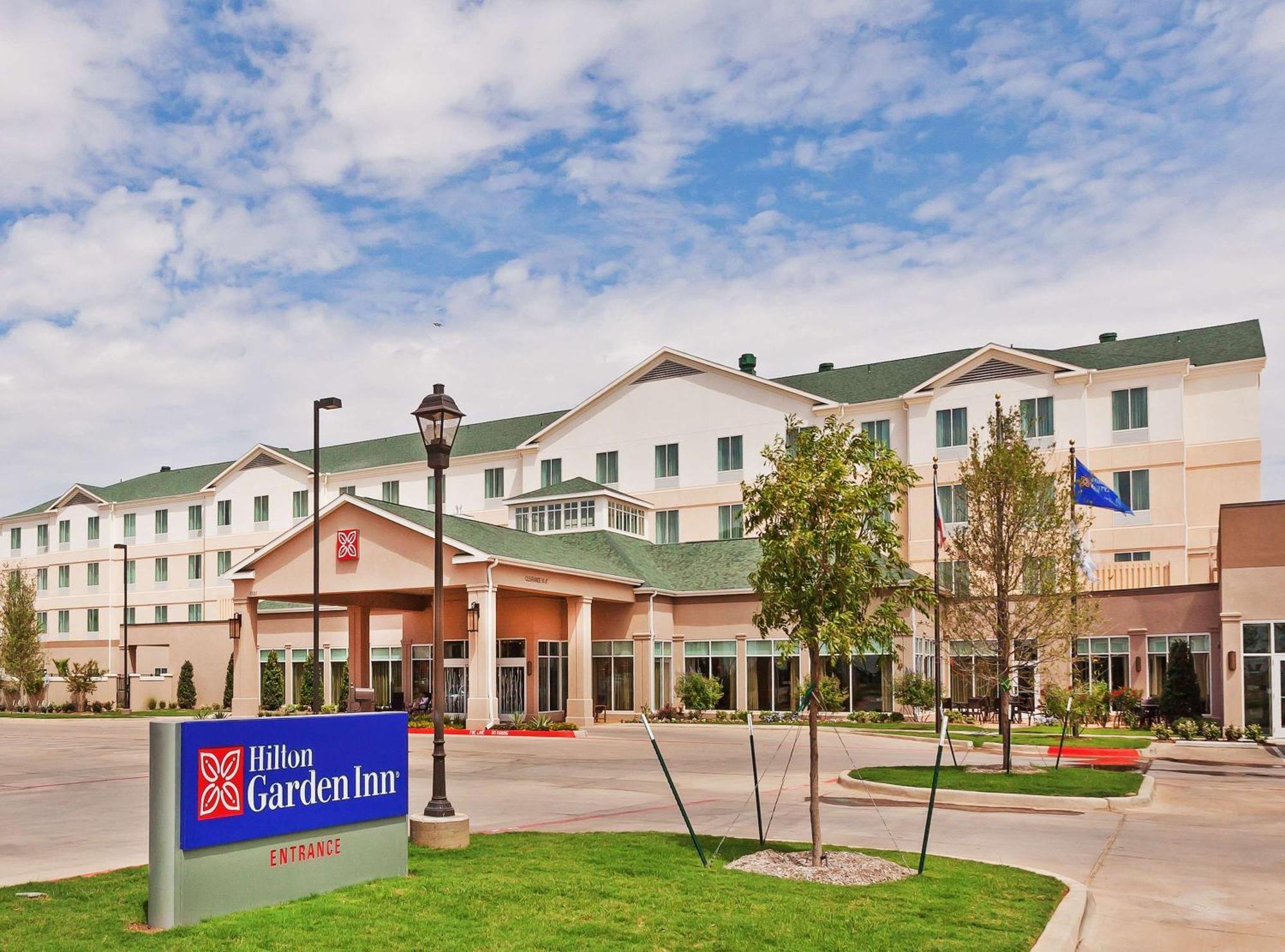 Hilton Garden Inn Midland Exterior foto